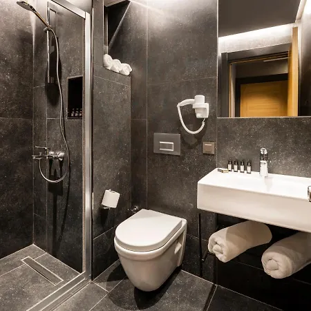 Marius Hotel 4*