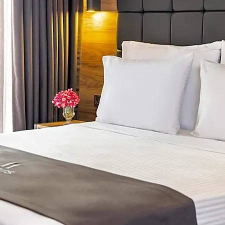 Marius Hotel